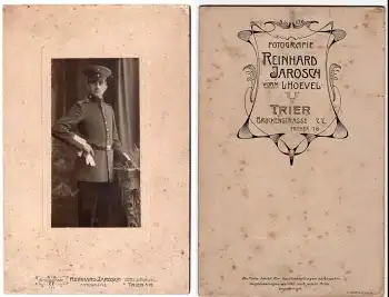 Deutscher Soldat in Ausgangsuniform Cabinet Photo 105 x 165 um 1915