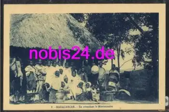 Madagascar En attendant le Missionnaire *ca.1920