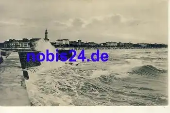 Warnemünde Auf der Mole *ca.1920