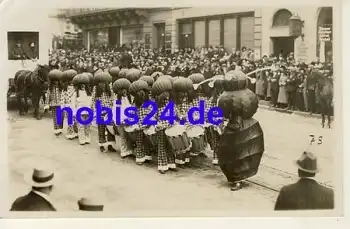 Basel Karneval Umzug * ca.1930