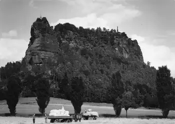 Bauern bei der Feldarbeit am Lilienstein Sächsische Schweiz Landwirtschaft *um 1965 Hanich Foto