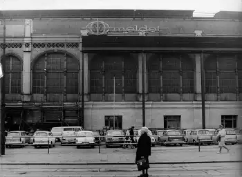 Dresden Hauptbahnhof Seitenansicht Grossfoto  um 1970