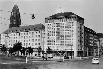 Dresden Pirnaischer Platz mit Sportartikel Laden im Bau Grossfoto um 1970
