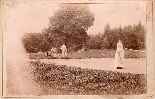 Stuttgart Waldau Dame mit Tennisschläger Cabinetphoto um 1890