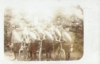 Radfahrer verein Echtfoto   ca. 1920