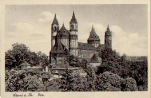 Worms Dom * ca. 1940