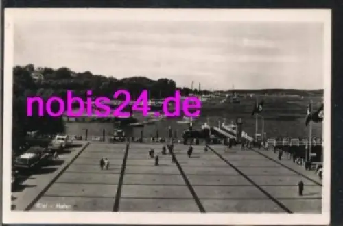 Kiel am Hafen Schiffe Fahnen *ca.1942