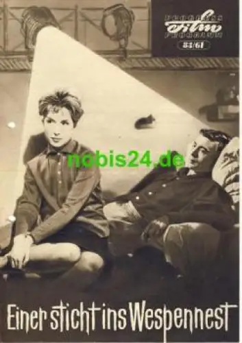 Einer sticht ins Wespennest mit Pierre Michael Anne Tonietti 83/61 Progress Programm