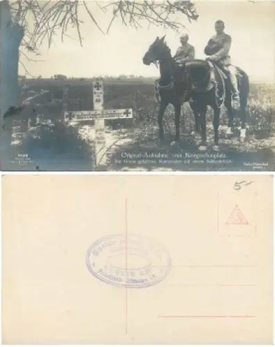 Am Grabe gefallener Kameraden Deutsche Soldaten zu Pferd 1.WK um 1916
