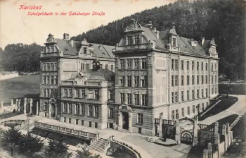 Karlsbad Schulgebäude in der Habsburger Straße Böhmen Karlovy Vary * um 1910