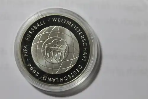 10 EURO Silbermünze Fußball - WM, Ausgabe 2005, Polierte Platte, Spiegelglanz