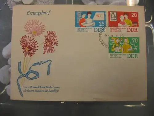 Offizieller, Amtlicher Ersttagsbrief FDC der DDR:
 Frauenkongress