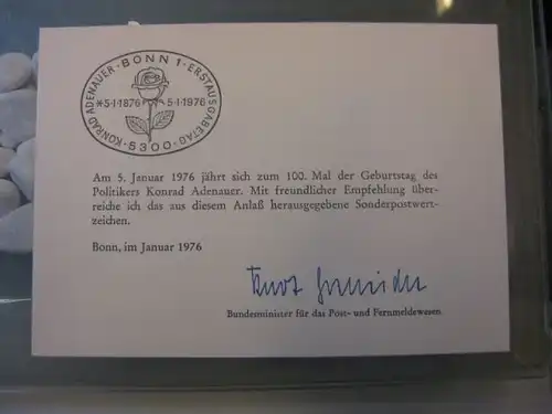 Ministerkarte, Klappkarte klein, Typ V,
 Adenauer mit Unterschrift Minister Kurt Gscheidle