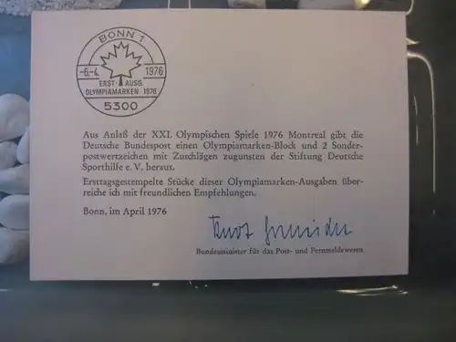 Ministerkarte, Klappkarte klein, Typ V,
 XXI. Olympische Spiele 1976 mit Unterschrift Minister Kurt Gscheidle