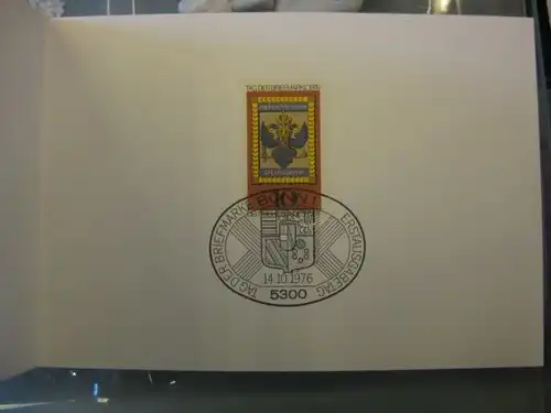 Ministerkarte, Klappkarte klein, Typ V,
  Tag der Briefmarke 1976  mit Unterschrift Minister Kurt Gscheidle