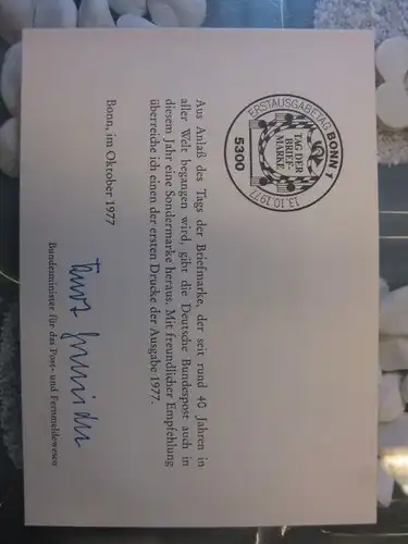 Ministerkarte, Klappkarte klein, Typ V,
  zur Ausgabe Tag der Briefmarke, 1977 mit Unterschrift Minister Kurt Gscheidle