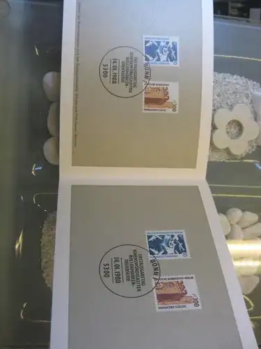 Ministerkarte, Klappkarte klein, Typ V,
  DS Sehenswürdigkeiten 10, 300 Pf. 1988, mit Faksimile-Unterschrift des Ministers Schwarz-Schilling