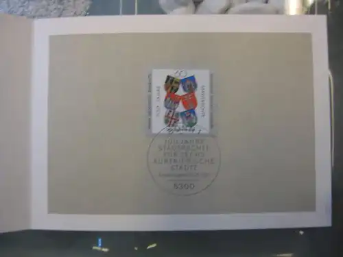 Ministerkarte, Klappkarte klein, Typ V,
  Stadtrechte 1991, mit Faksimile-Unterschrift des Ministers Schwarz-Schilling