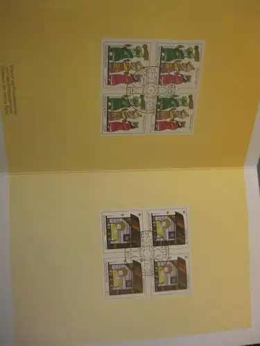 Klappkarte der GD Post, Faltkarte Typ DP1h, Wohlfahrtsmarken, Weihnachtsmarken 1997 mit Faksimile-Unterschrift Klaus Zumwinkel ; Nachfolgekarten der Ministerkarten Typ V