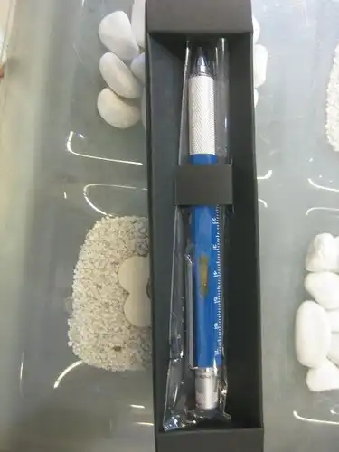 Kugelschreiber in blau/silber mit Wasserwaage und Werkzeug