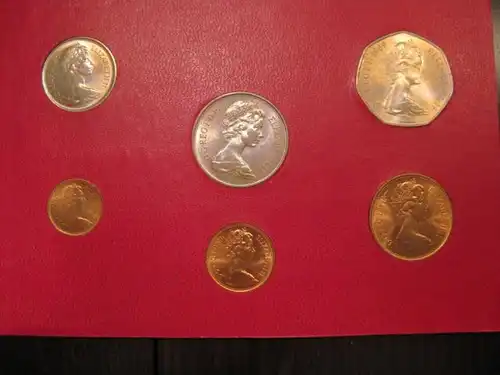 Münzenfolder der ab 15.2.1971 neuen Münzen in Dezimalwährung nach Währungsumstellung NEW PENCE