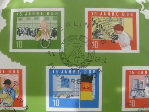 DDR Block 19 ;15 Jahre DDR; Großblock DIN A4 Ersttagssonderstempel