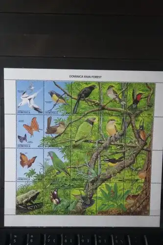 Kleinbogen mit 20 verschiedenen Marken ** meist Vögel aber auch Schmetterlinge u. a.