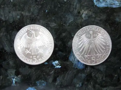 BRD 5,- DM Gedenkmünzen &quot;Leibnitz&quot; und &quot;Humboldt&quot; von 1966 und 1967 in &quot;Vz&quot;