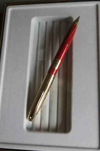 Sheaffer Füllfederhalter; Limited Edition; Holiday Originals - The Holly Pen 1996