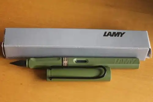 LAMY Safari Vintage Füllfederhalter savannah green; M-Feder, zeitlich limitierte Special Edition; OVP