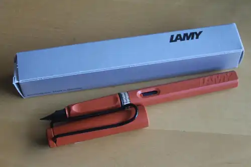 LAMY Safari Vintage Füllfederhalter terra red; M-Feder, zeitlich limitierte Special Edition; OVP