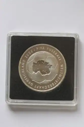 10 EURO Silbermünze 1. Ausgabe zur Fußball-WM 2006; Stg, Münze in besonderer Kapsel, siehe Fotos