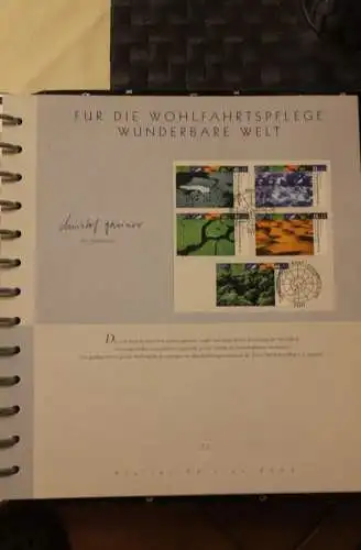 Deutschland 2004, Für die Wohlfahrtspflege: Wunderbare Welt, MiNr. 2423-27; lesen