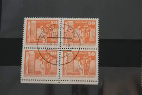 DDR  Freimarken: Aufbau; Kleinformat, Viererblock, gebraucht, 30 Pf., MiNr. 2588 v