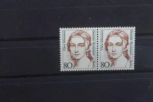 Berlin; Freimarken: Frauen; MiNr. 771; waagerechtes Paar, MNH