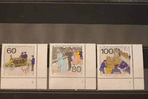 Deutschland, 1990: Für die Wohlfahrtspflege: Geschichte der Post, MiNr.  1474-76, MNH