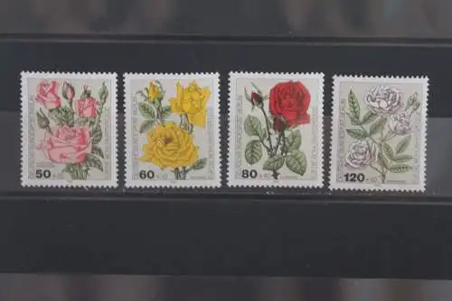 Berlin 1982, Für die Wohlfahrtspflege: Rosen, Blumen,  MiNr. 680-83, MNH