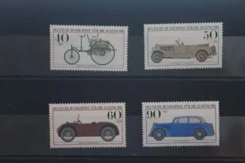 Deutschland 1982; Für die Jugend: Kraftfahrzeuge, Autos,  MiNr. 1123-26, MNH