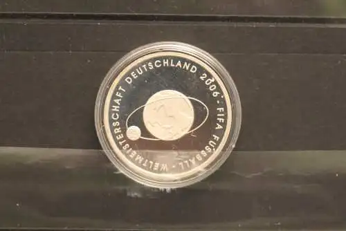 Bundesrepublik Deutschland; 10 Euro; 2004; Fußball WM 2006, Silber; PP; Jäger-Nr. 504