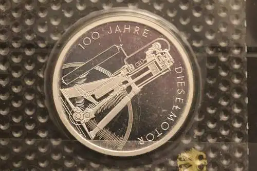 Bundesrepublik Deutschland; 10 Deutsche Mark; 1997; Dieselmotor, Silber; PP; Jäger-Nr. 471