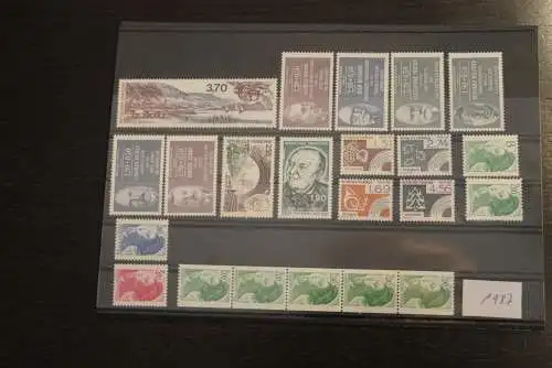 France 1987, 2586-2635; postfrisch, Frankreich Jahrgang 1987, 59 Werte, 3 MH, überkomplett, 3 Steckkarten