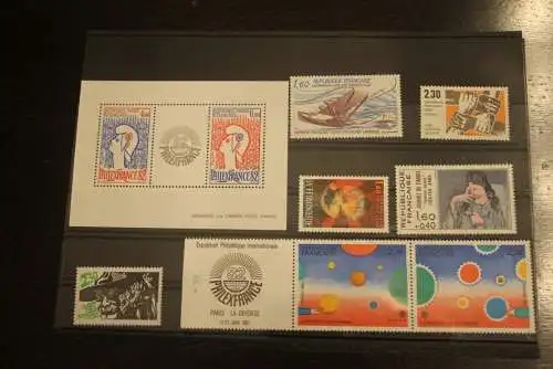 France 1982, 2299-2373; postfrisch, Frankreich Jahrgang 1982, 87 Werte, 1 Block, überkomplett, 5 Steckkarten