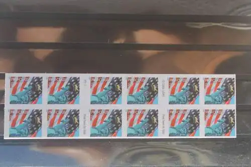 Lady Liberty and U.S. Flag; 20 First-Class Self-adhesive Stamps, 2006; lesen
