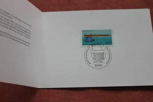 Silberkarte; Zentrale Klappkarte mit Postwertzeichen - Kontaktgabe: Made in Germany; 14.7.1988, MiNr. 1378