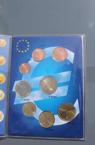 Slowenien; EURO - Kursmünzensatz  2007; unzirkuliert; im Folder