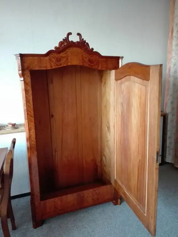 Kleiderschrank , Eintürer, Louis Philippe Stil 6