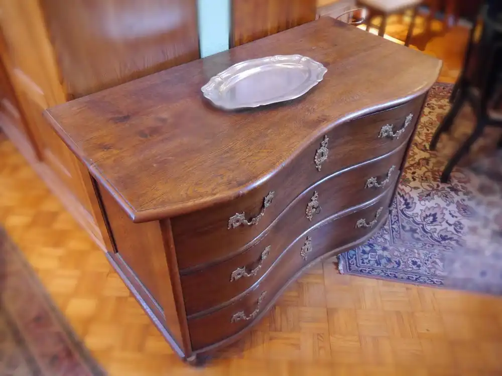 Kommode Barock um 1720, Süddeutsch, Eiche massiv 0