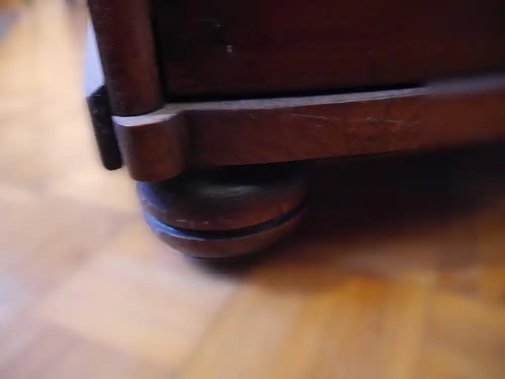 Kommode Barock um 1720, Süddeutsch, Eiche massiv 4