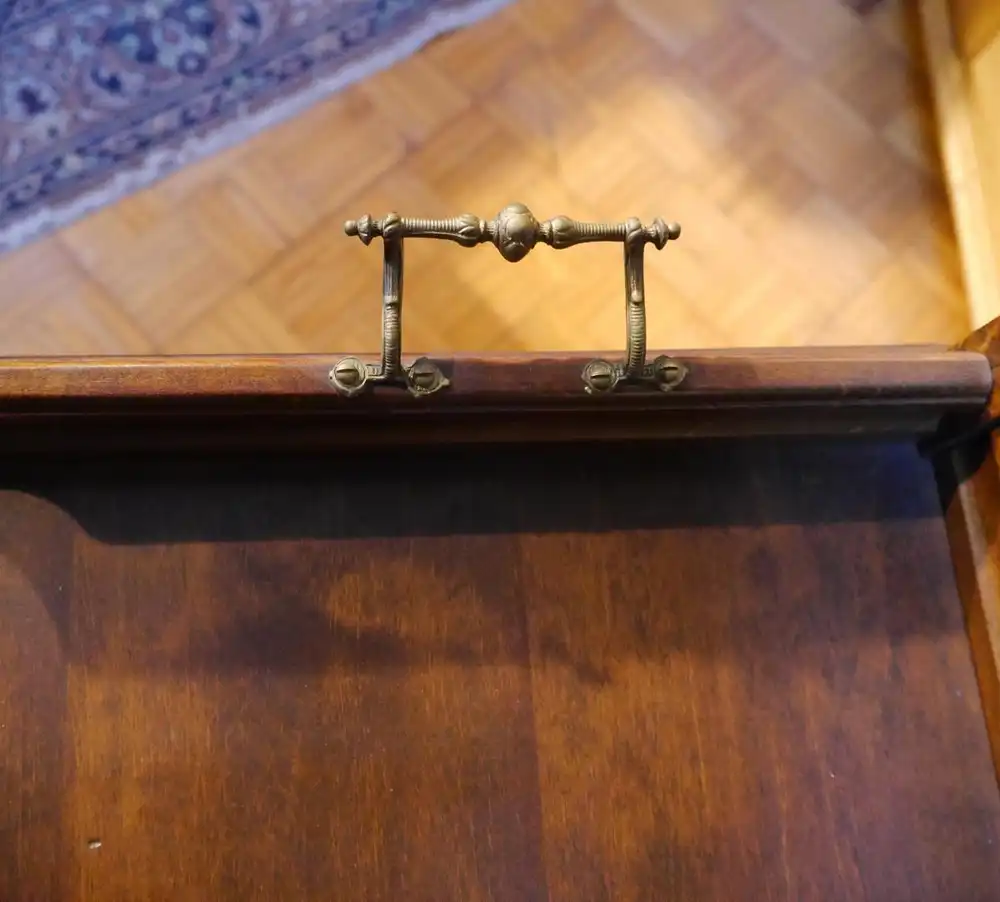 Tablett mit klappbarem Untergestell, Gründerzeit um 1880, Norddeutsch, Buche massiv 3