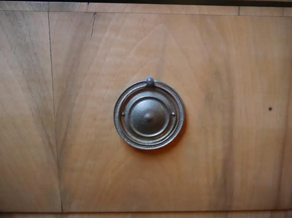 Schreibschrank Biedermeier um 1830, Süddeutsch, Nußbaum furniert 11